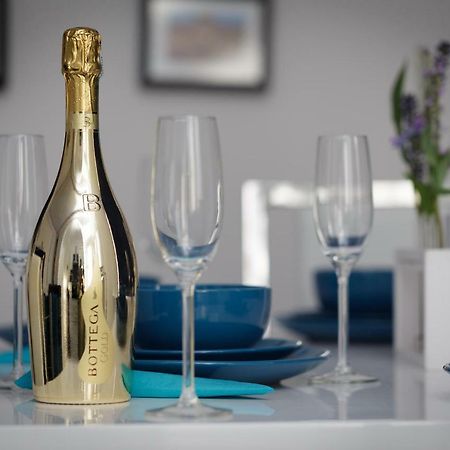 Clifton Bespoke Serviced Apartments Лидс Экстерьер фото