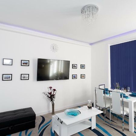 Clifton Bespoke Serviced Apartments Лидс Экстерьер фото