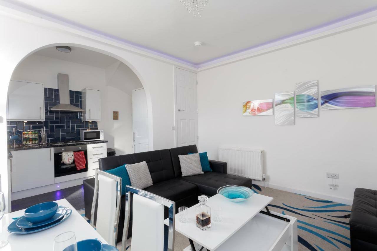 Clifton Bespoke Serviced Apartments Лидс Экстерьер фото