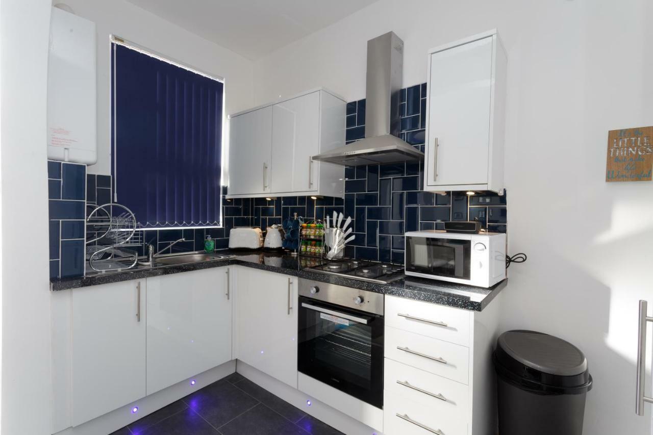 Clifton Bespoke Serviced Apartments Лидс Экстерьер фото