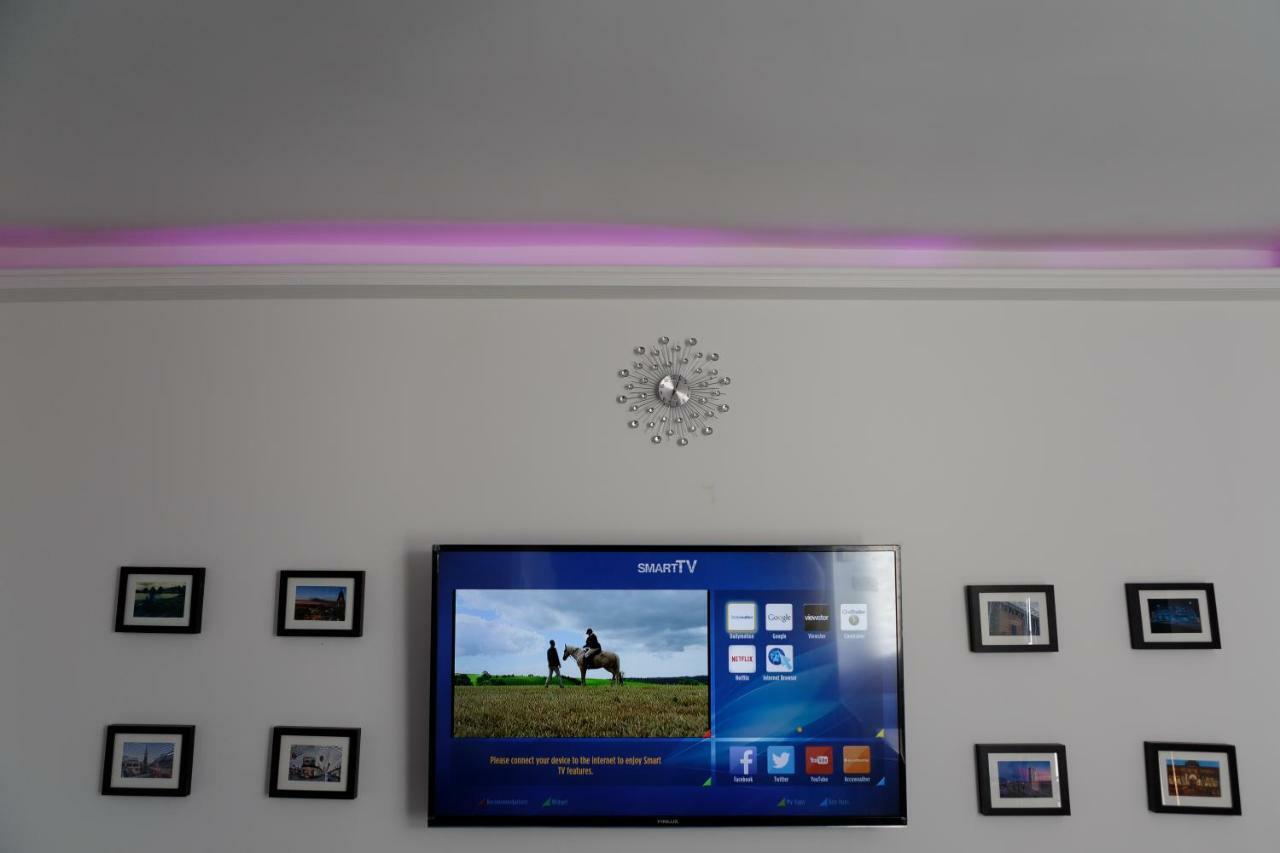 Clifton Bespoke Serviced Apartments Лидс Экстерьер фото